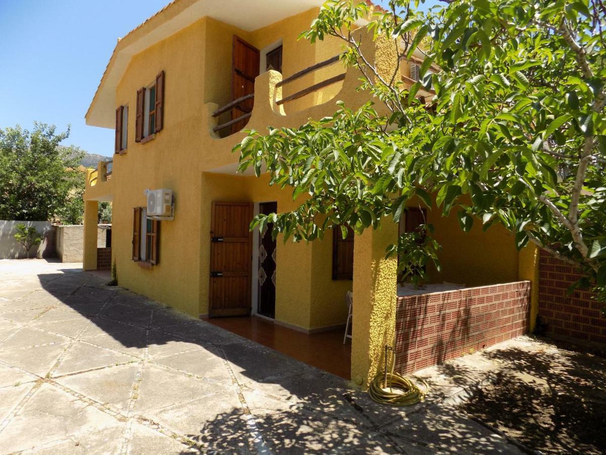 Casa Vacanze Gardenia Solanas  Exteriér fotografie